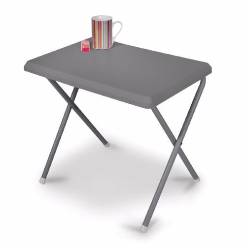 1565-quest-fleetwood-low-plastic-table-1.png