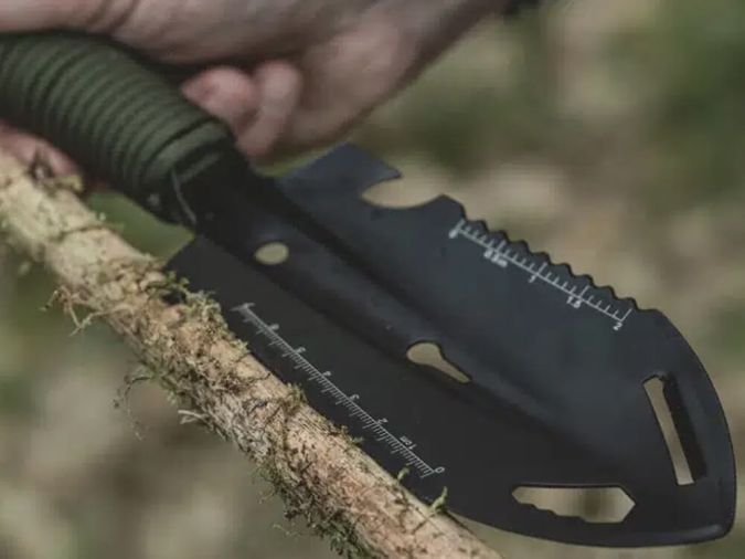 2044-easy-camp-hawkweed-multi-tool-hand-shovel-1.jpg