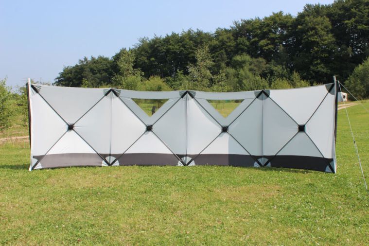 216-outdoor-revolution-pronto-compact-4-section-windbreak-1.jpg