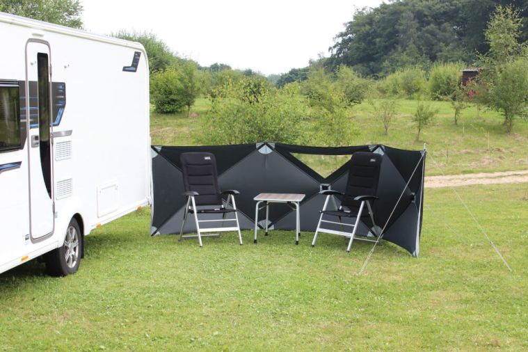 Outdoor Revolution Pronto Pro 3 Section Windbreak