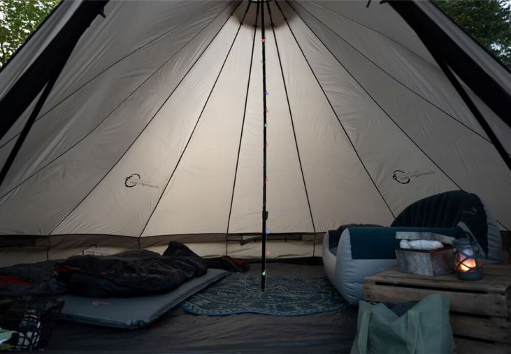 2317-easy-camp-moonlight-round-carpet-1.jpg