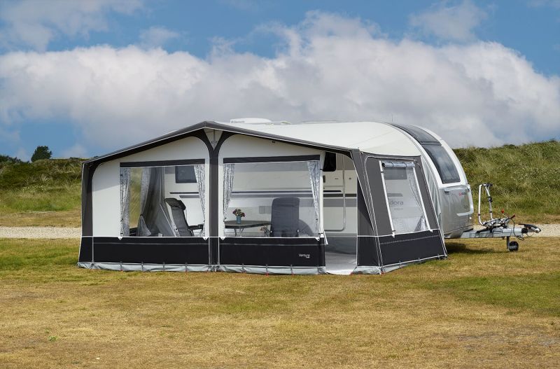 554-ventura-pacific-d300-full-caravan-awning-1.jpg