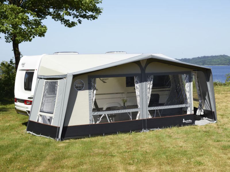 589-isabella-ambassador-dawn-full-caravan-awning-1.jpg