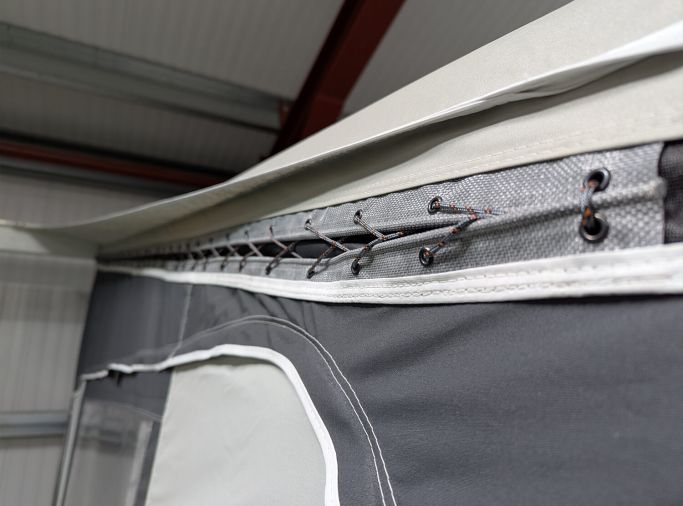 Ventura Air Dove 400 Porch Awning - Ex Display